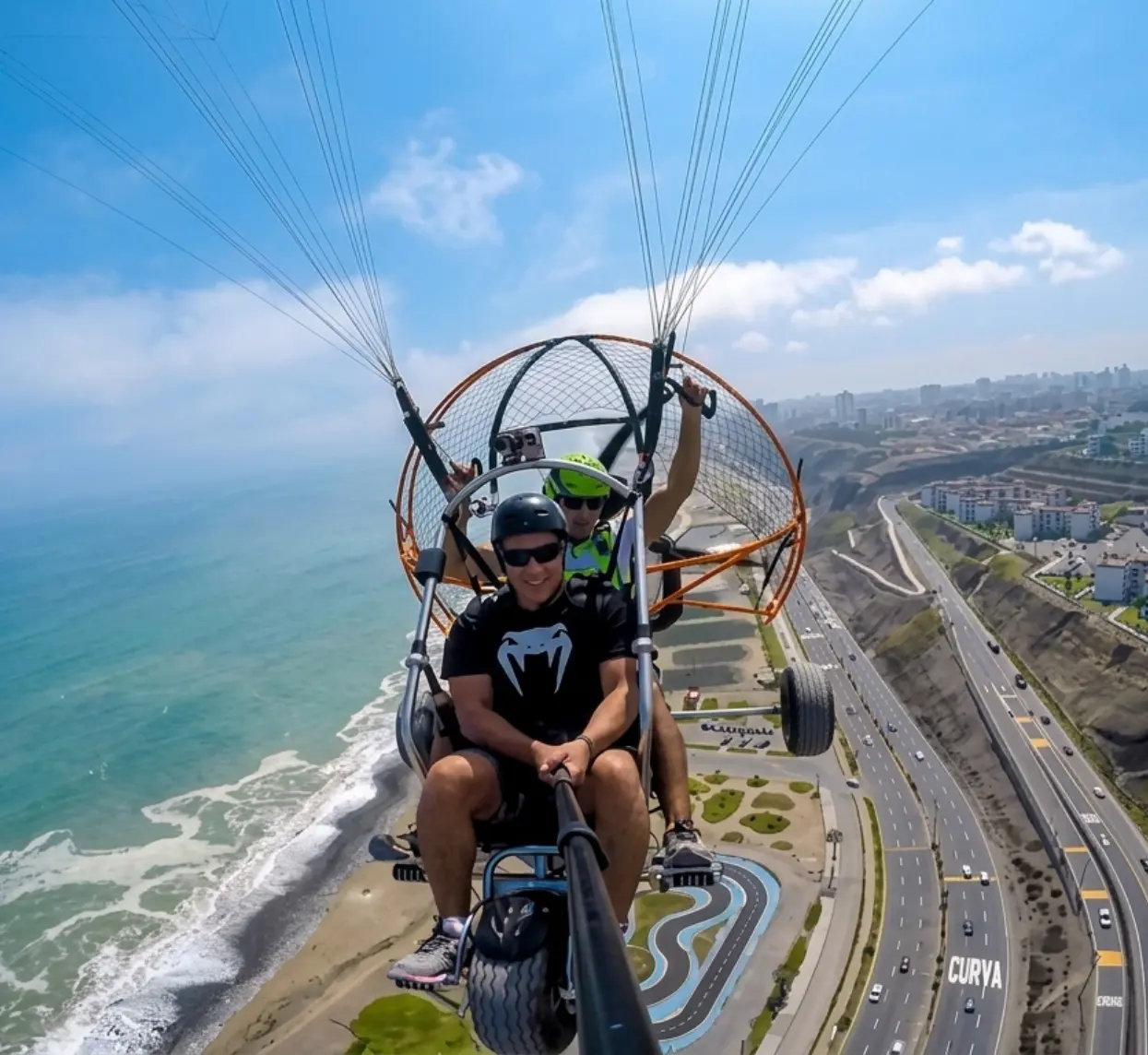 Paragliding Tour on the Costa Verde